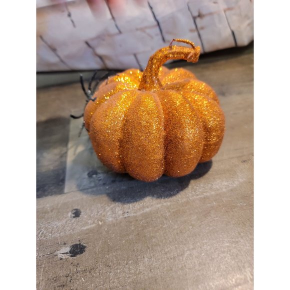 Halloween pumpkin glitter spider web Styrofoam decor - Picture 4 of 5